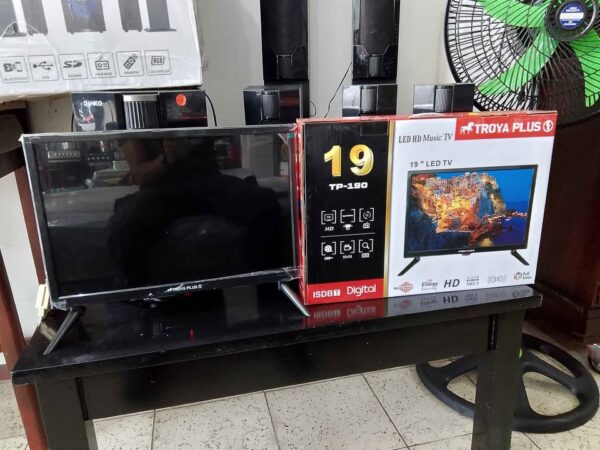 TELEVISOR TROYA PLUS 19 LED HD MUSIC TV - Imagen 2